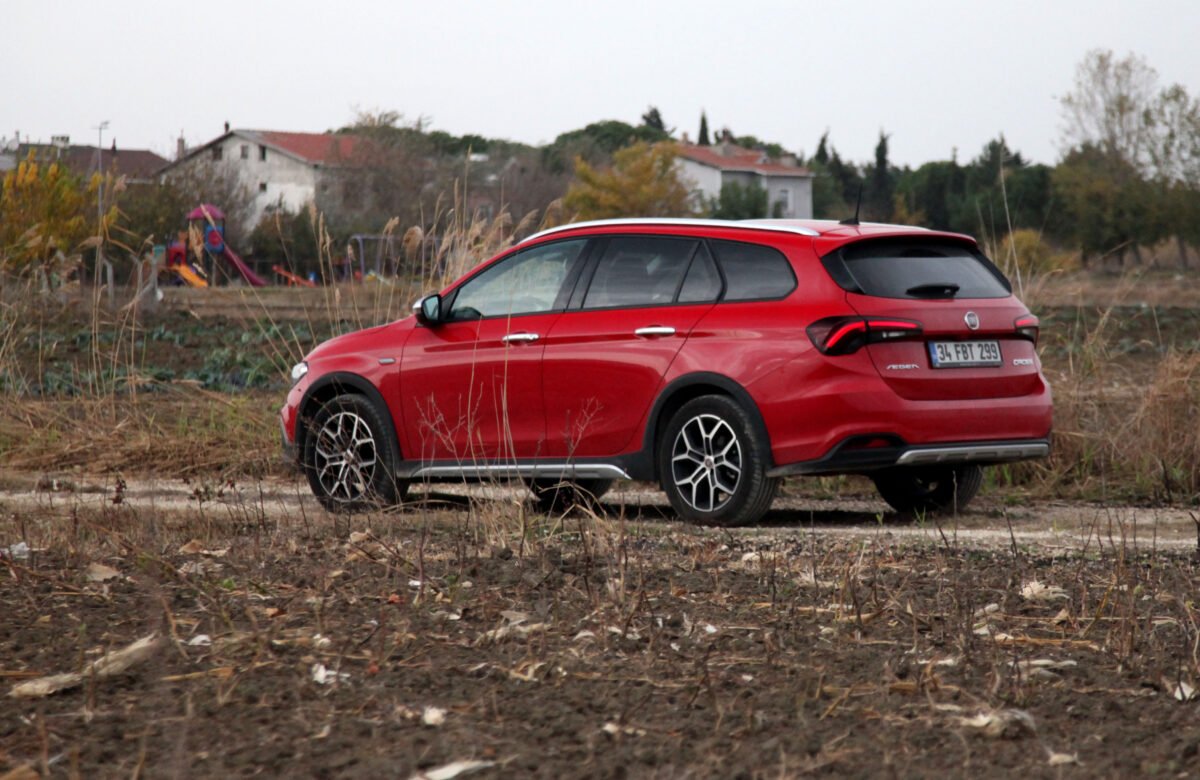 Otomotiv Sektörü1 yıl önce
																															
															Test Sürüşü : Fiat Egea Cross SW
															Merhaba sevgili otomobil severler,  Fiat Egea Cross SW 2022 modelinin testini gerçekleştirdik. Fiat’ın yeni nesil crossover serisinin en iddialı üyesi olarak karşımıza çıkıyor. Hem şehir içinde…