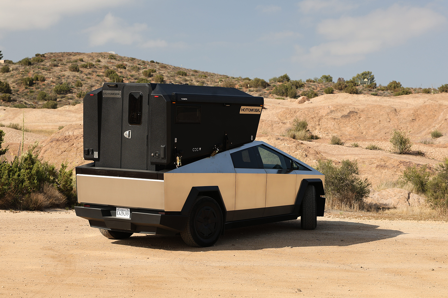 Hotomobil Tesla Cybertruck için Tasarladığı Cyberglad Modelinin Avrupa Lansmanını “Caravan Salon Düsseldorf” Fuarı’nda Gerçekleştiriyor