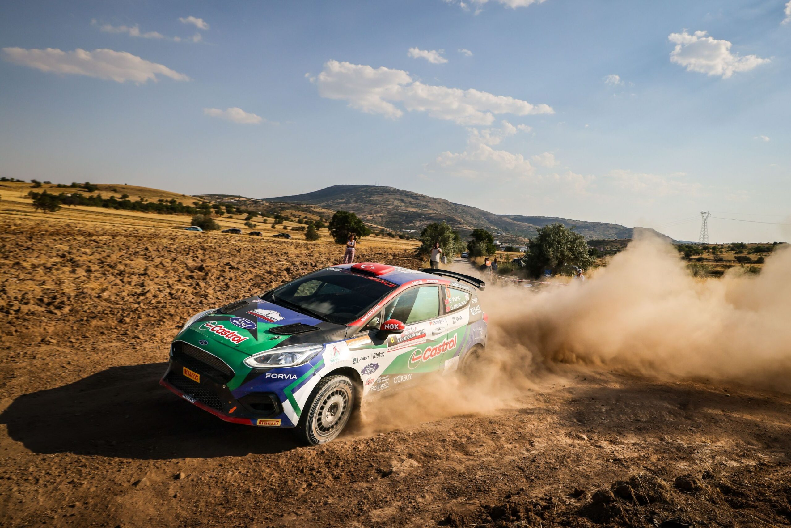Castrol Ford Team Türkiye, Eskişehir ESOK Rallisi’nde  Zirvedeki Yerini Korumayı Hedefliyor   