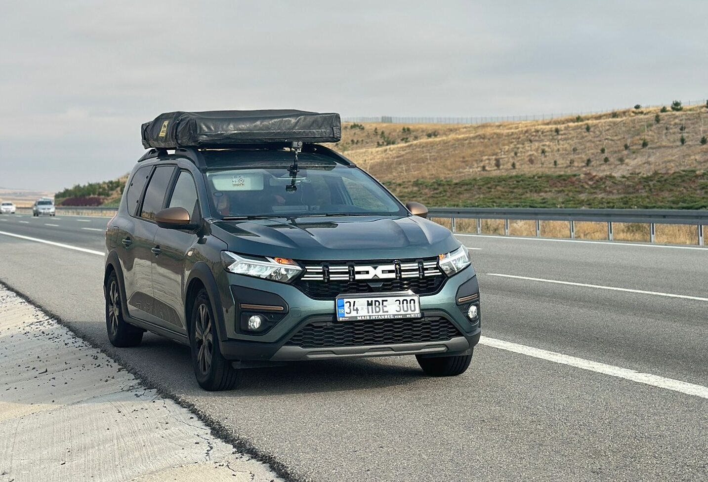 Test Sürüşü : Ailelere Hem Konfor Hem de Ekonomi: Dacia Jogger Hybrid 140
